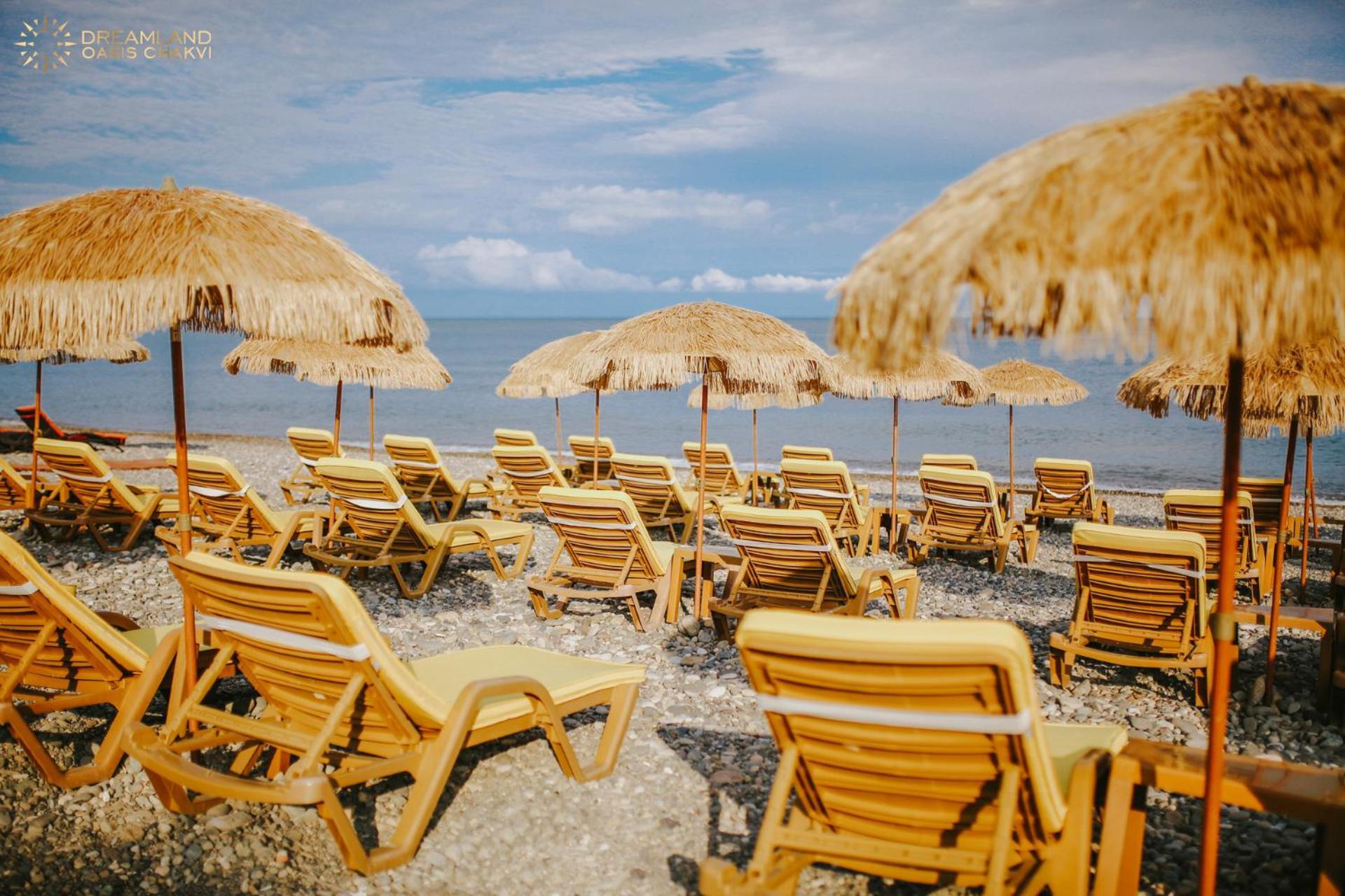 Dreamland Oasis Aparthotel Kobuleti Exterior photo